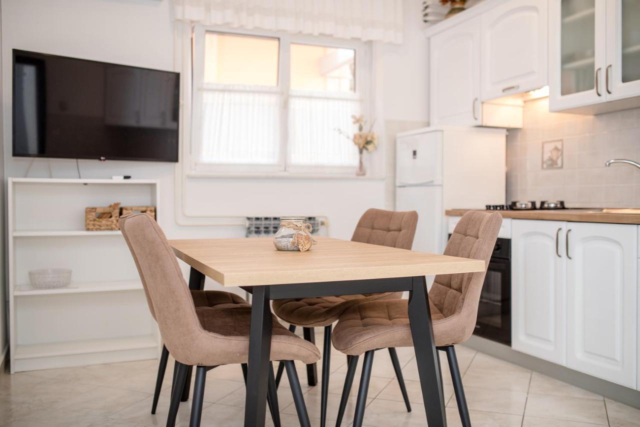 Apartmani Marica Beg Palit Bagian luar foto
